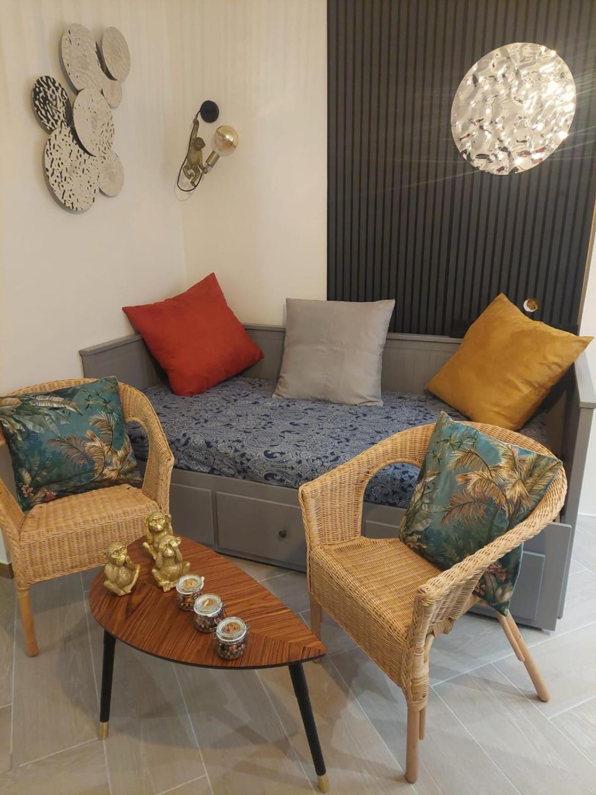 Paris-Julesverne-Bienvenue-Terrasse-Netflix Pantin Ngoại thất bức ảnh